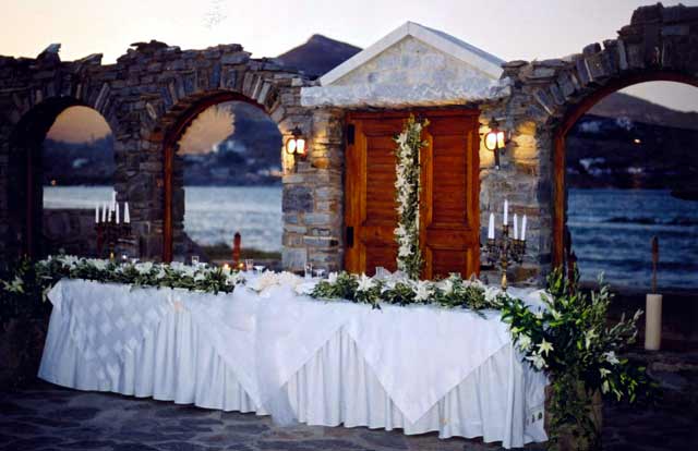 A wedding ceremony buffet CLICK TO ENLARGE