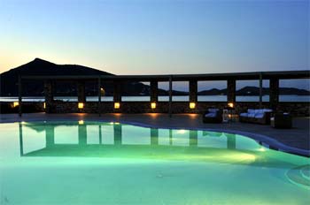 SAINT ANDREA RESORT IN  Kolimpithres Naoussa