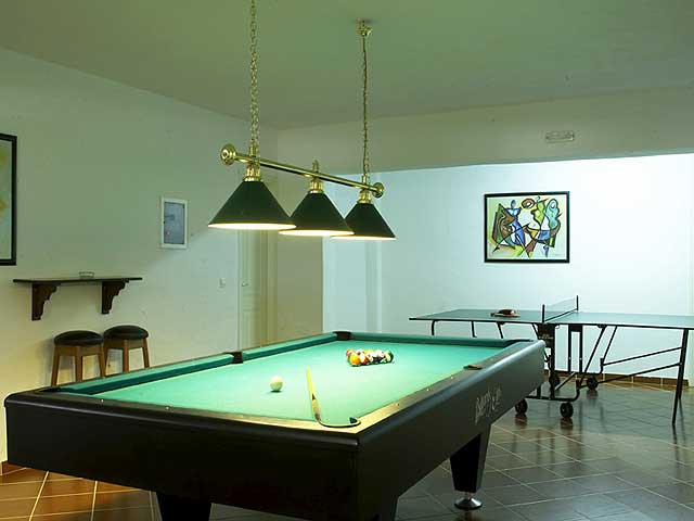 Billiard in games room CLICK TO ENLARGE