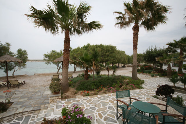 KALYPSO HOTEL APARTMENTS IN  Agii Anargiri Beach - NAOUSSA