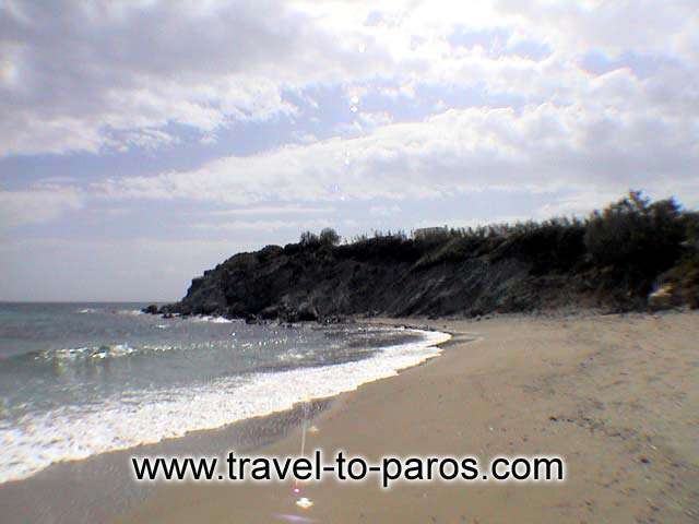 LOLANTONIS BEACH - The sandy beach of Lolantonis.