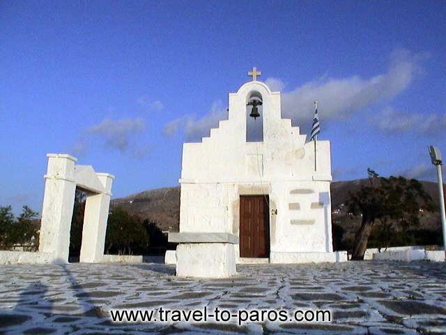 PARIKIA PAROS - White and blue. The colours that characterize the islands of Cyclades.